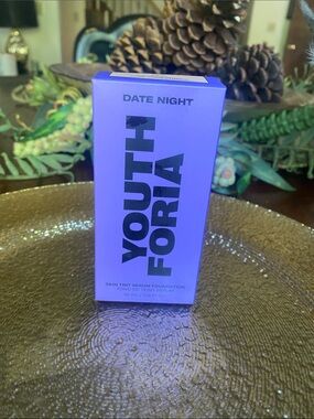 NWT $48 Youth Foria skin tint serum foundation fair 120 full size